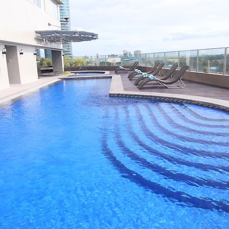 Acacia Hotel Manila Muntinlupa City Exteriér fotografie
