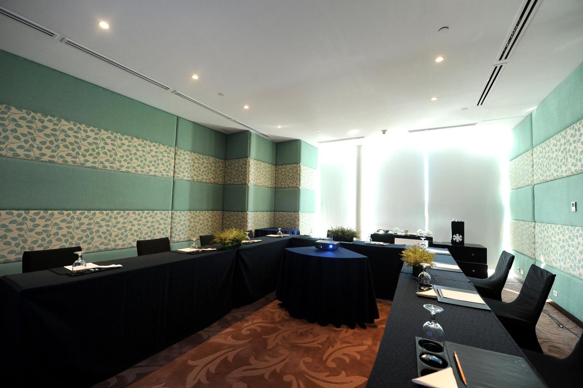 Acacia Hotel Manila Muntinlupa City Exteriér fotografie