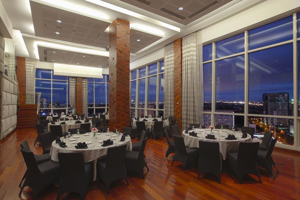 Acacia Hotel Manila Muntinlupa City Exteriér fotografie