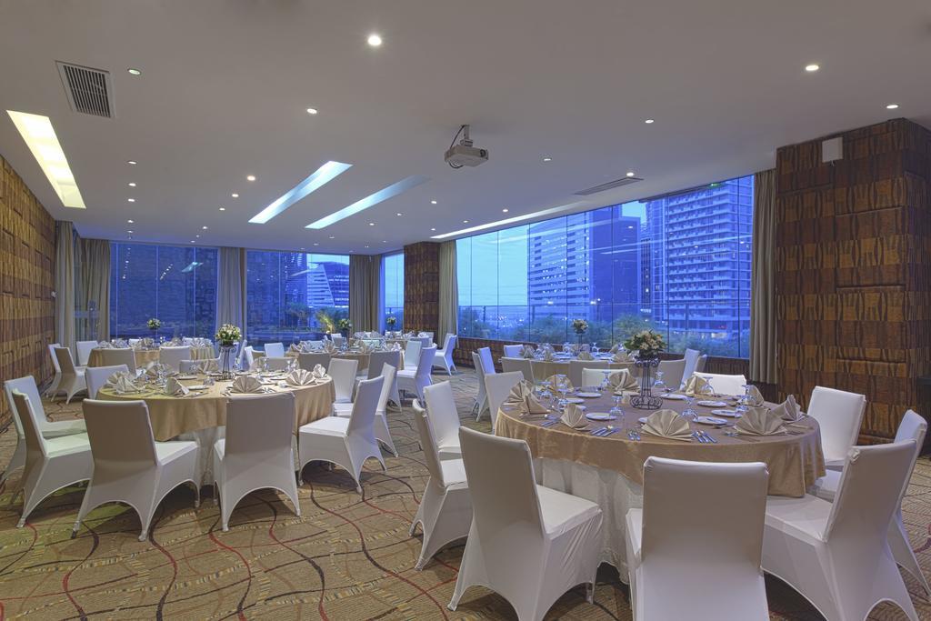 Acacia Hotel Manila Muntinlupa City Exteriér fotografie